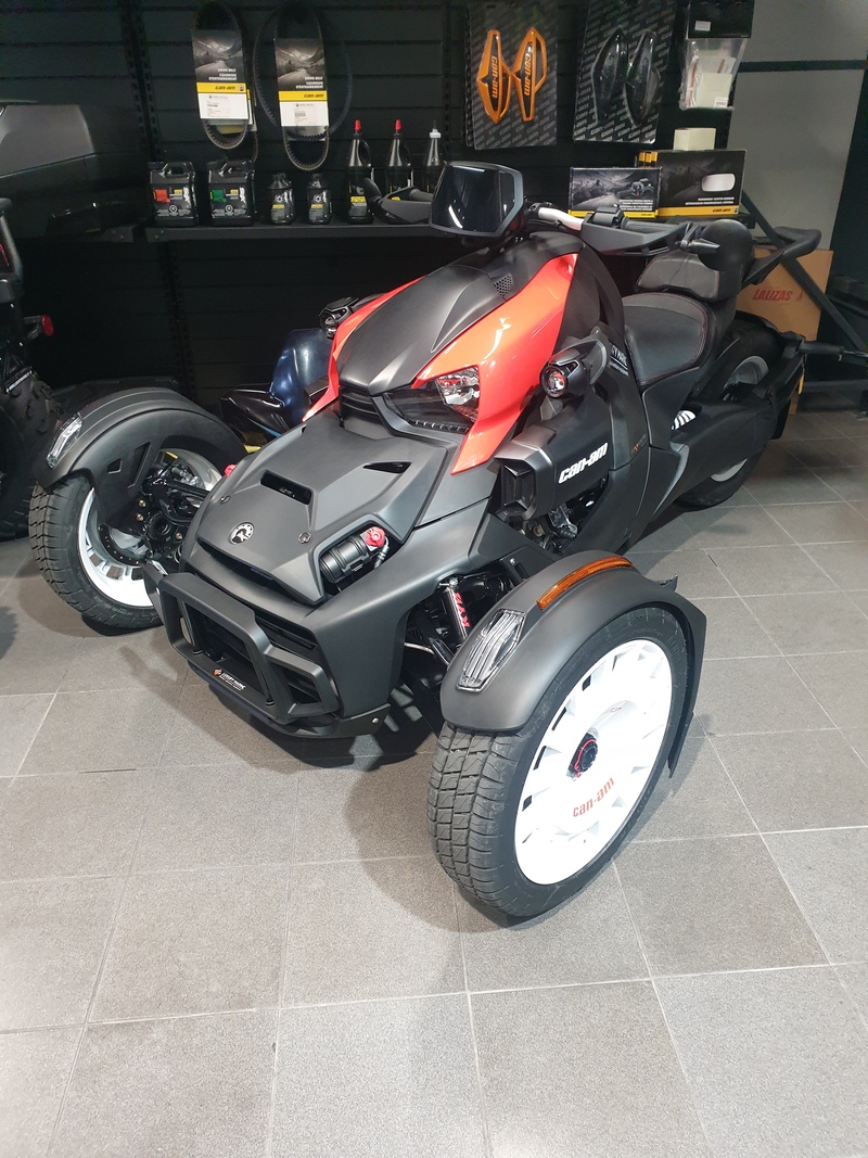 Can-Am RYKER 900 - RALLY EDITION - 2023 - TESTNO VOZILO